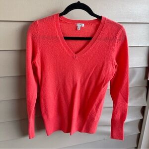 Halogen Cashmere Sweater Small‎ Coral V Neck Sweatshirt Soft Colorful Carrier
